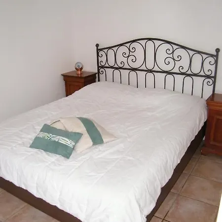 Le Petit De Ma Cagouille * Montpellier-de-Médillan